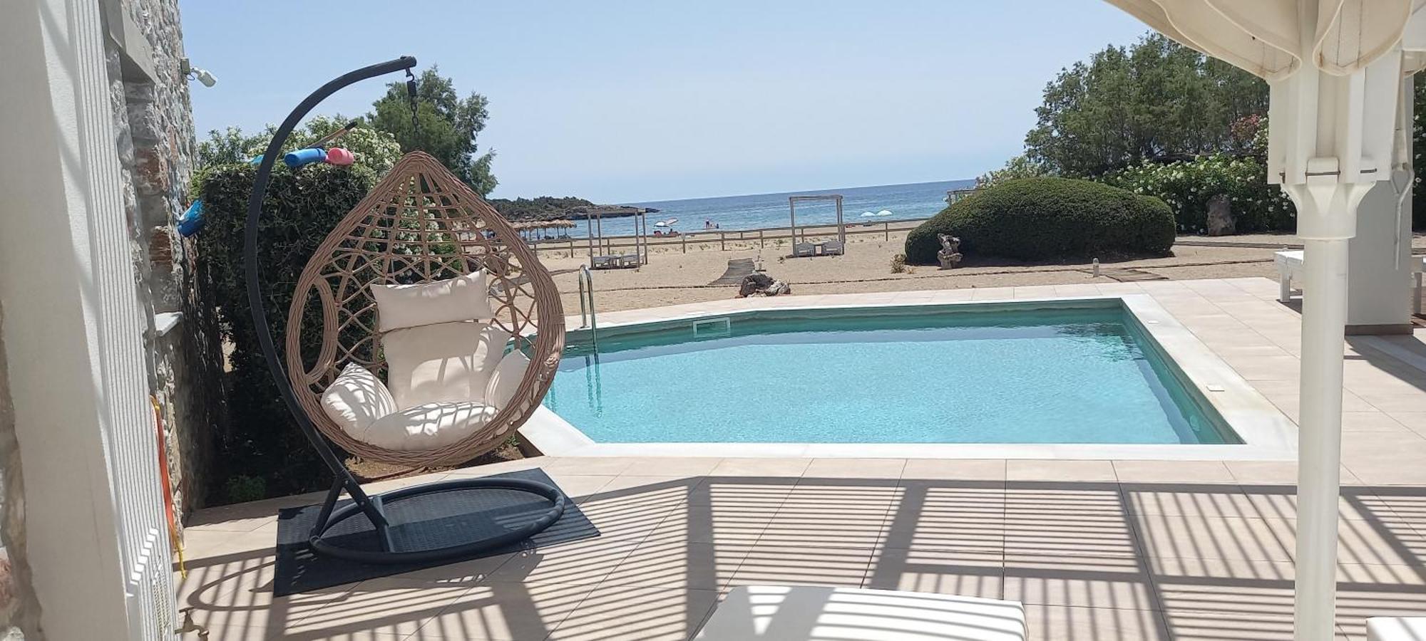 Cedar Bay Beachside Villas Palaiochora Luaran gambar