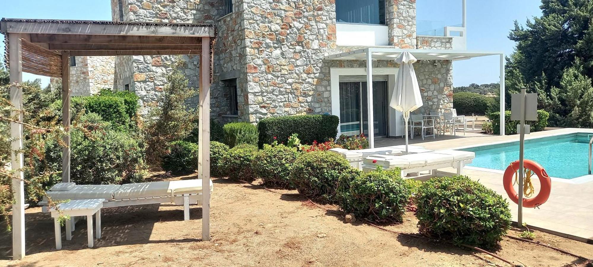 Cedar Bay Beachside Villas Palaiochora Luaran gambar