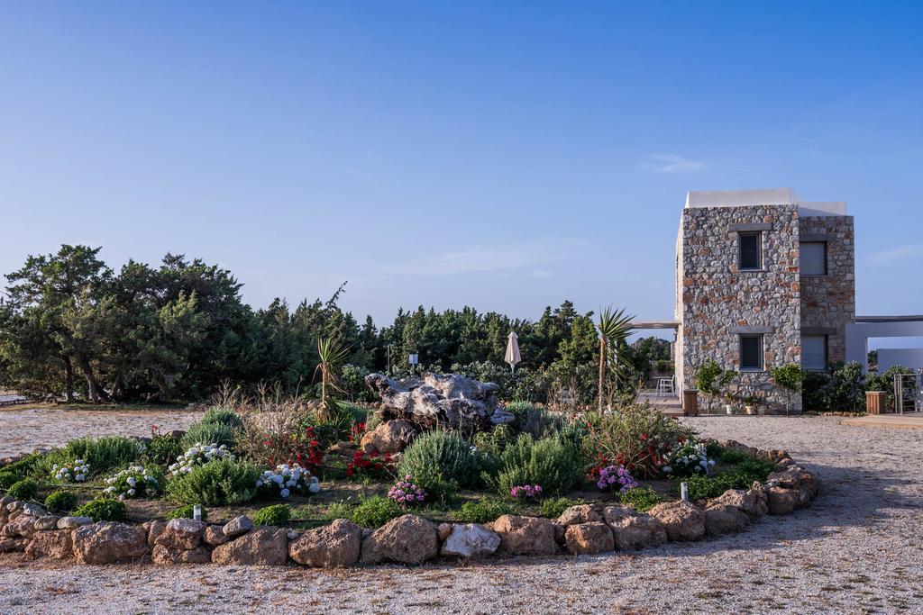 Cedar Bay Beachside Villas Palaiochora Luaran gambar