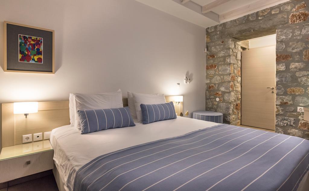 Cedar Bay Beachside Villas Palaiochora Luaran gambar